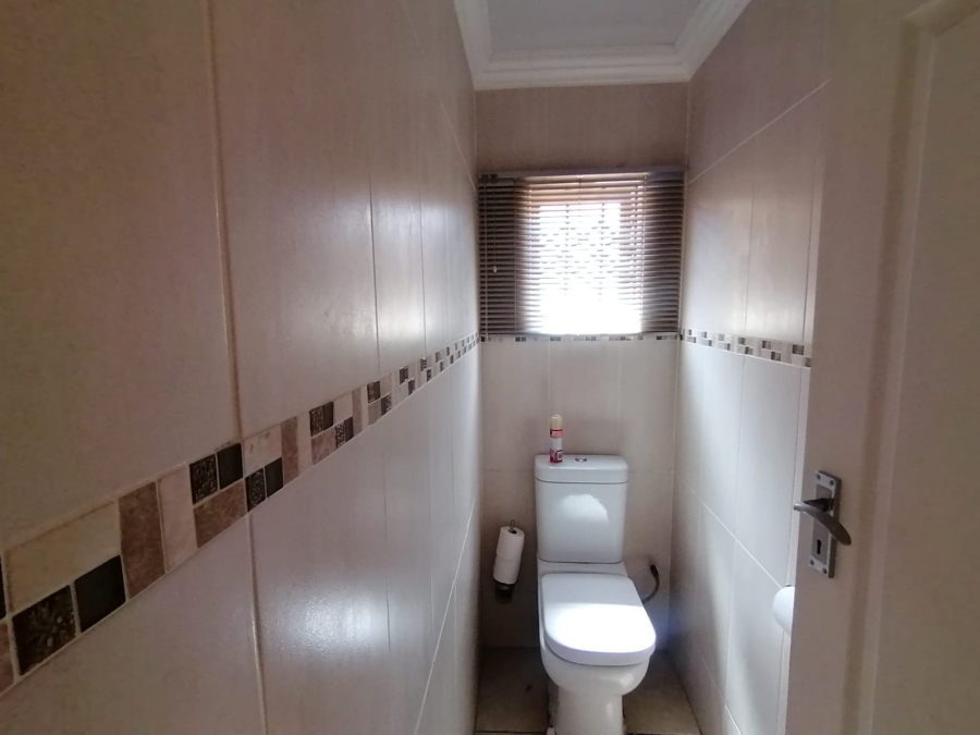 3 Bedroom Property for Sale in Kanana North West